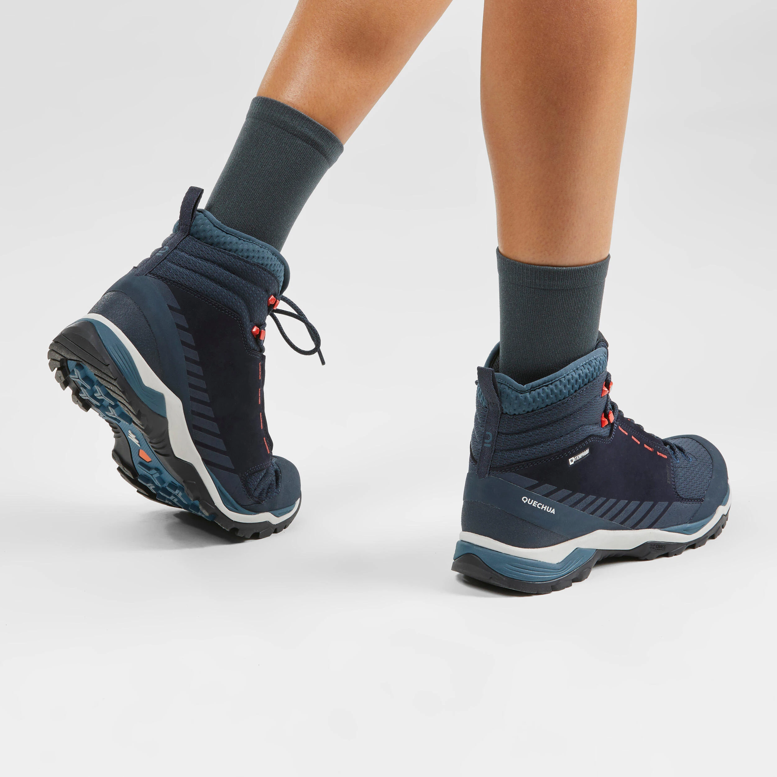 Quechua Women's Waterproof Walking Boots - MH900 Mid 5 Quechua Women's Waterproof Walking Boots - MH900 Mid - Image 5